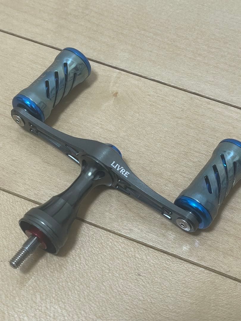 【最終値下げ】LIVRE スピニングダブルハンドル 80mm