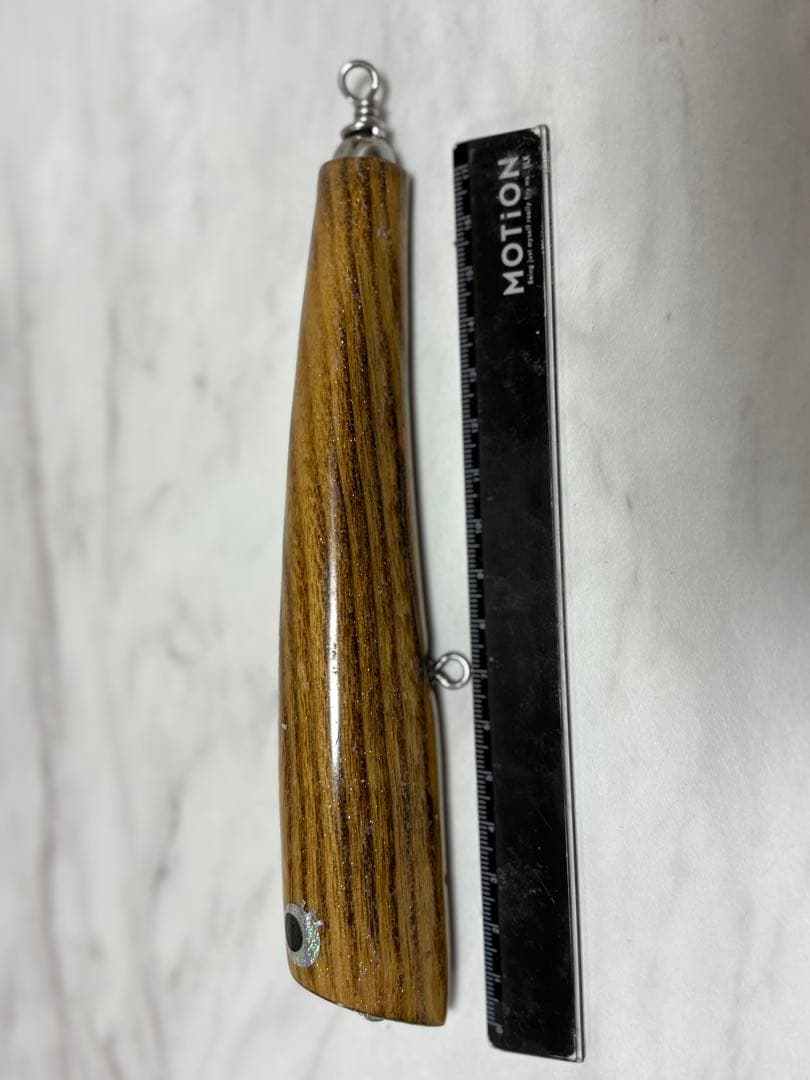 トップウォータールアー グリーン・木目調 約内寸17cm