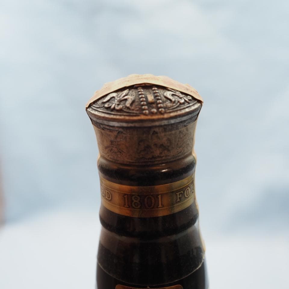 シーバスリーガル  Salute スコッチウイスキー ベルベット袋付