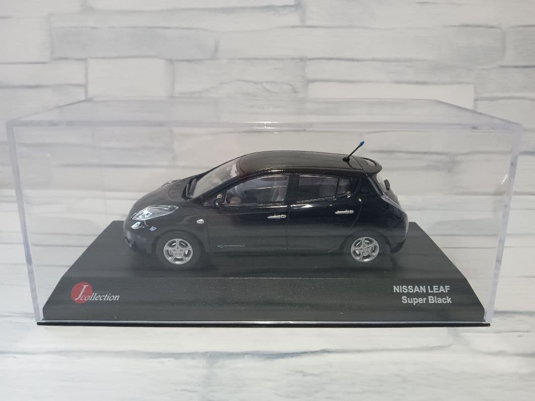 1/43 京商　日産　リーフ　ミニカー　スーパーブラック