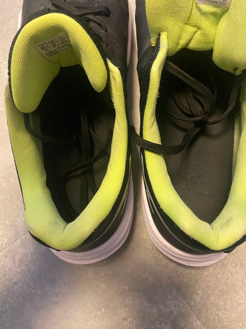 バレーボールシューズ　スカイエリート FF 3 28.5センチ