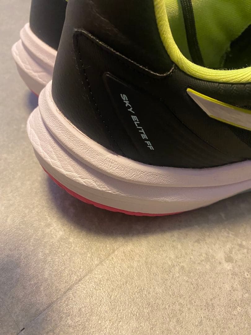 バレーボールシューズ　スカイエリート FF 3 28.5センチ