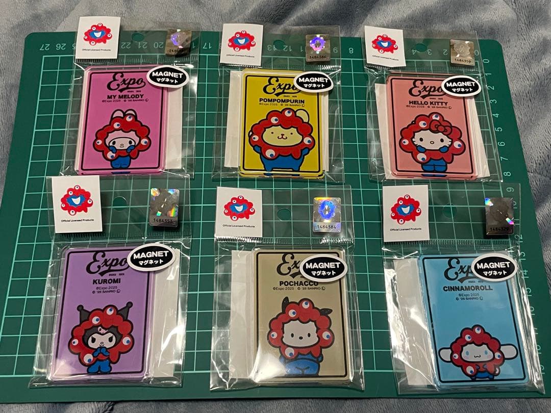 マグネット　万博　ミャクミャク　サンリオ　コラボ　なりきり