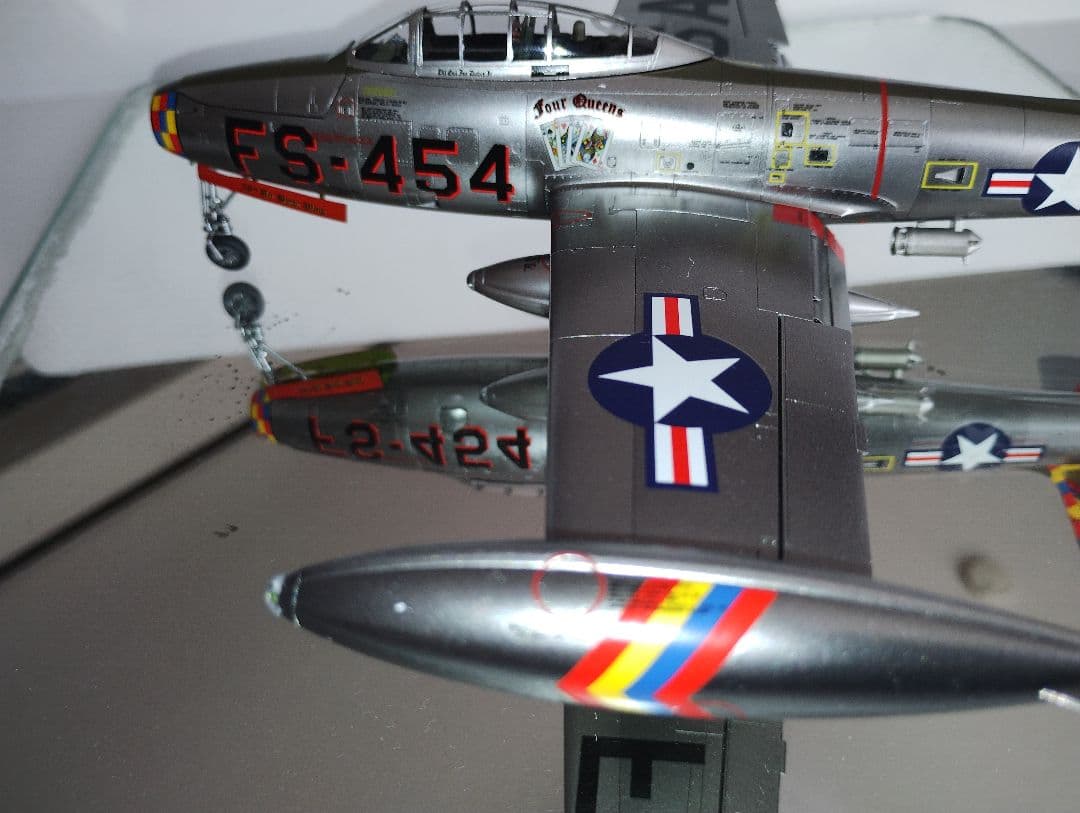 プラモデル完成機　1/48　リパブリックF-84Gサンダージェット