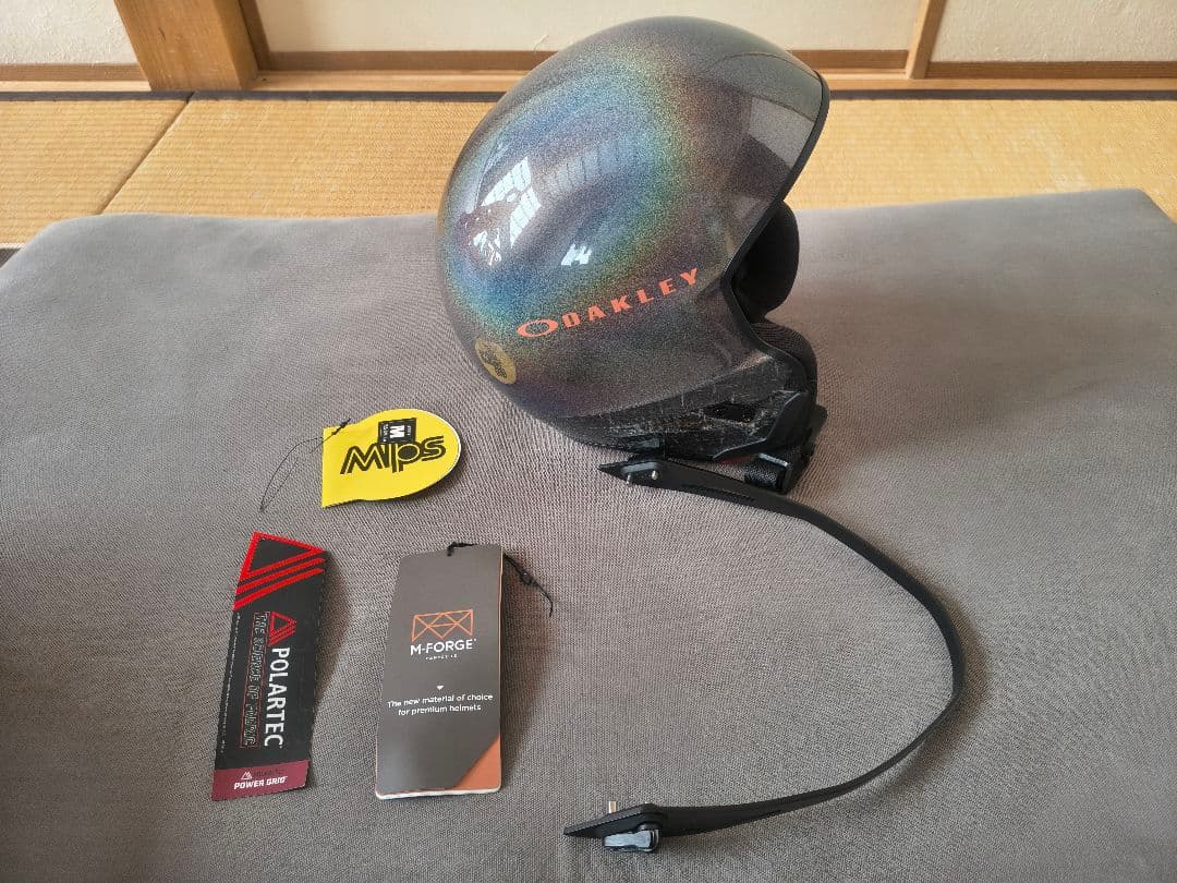 OAKLEY ヘルメット ARC5 PRO　M 55～59cm