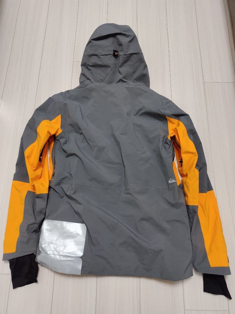クイックシルバー　スノージャケット
