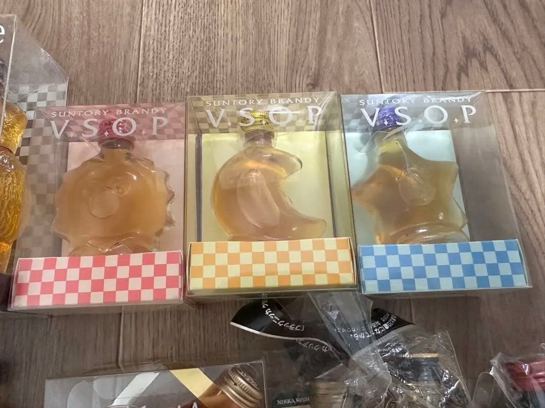 サントリー ウイスキー　ミニボトル21本セット　箱付き