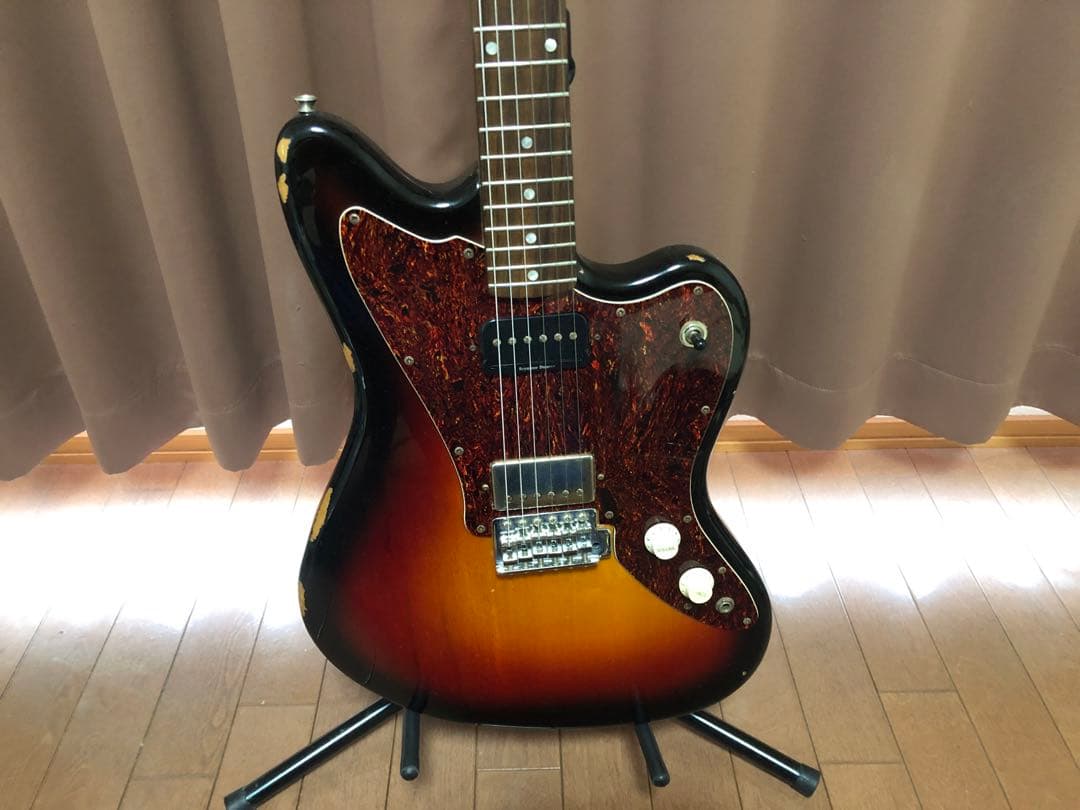 ジャグマスター　スクワイア　サンバースト