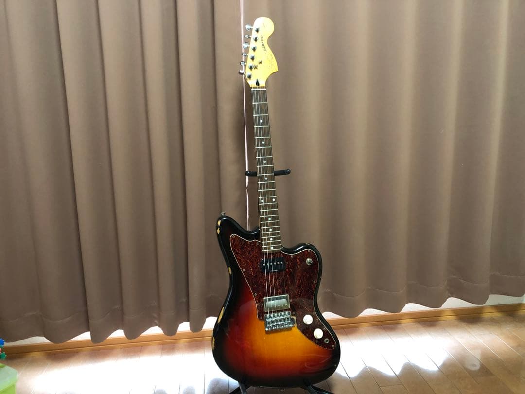 ジャグマスター　スクワイア　サンバースト