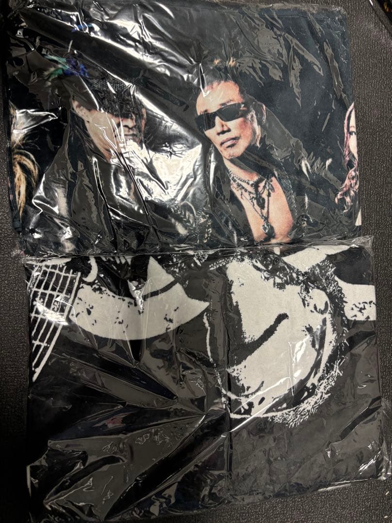 長渕グッズ　ビッグタオル　REBORN
