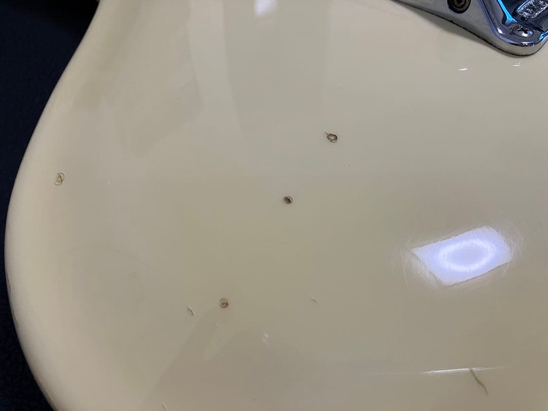 Mosrite V65ハードケース付き