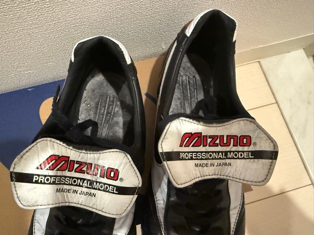 ミズノ　モレリア　29.0㎝