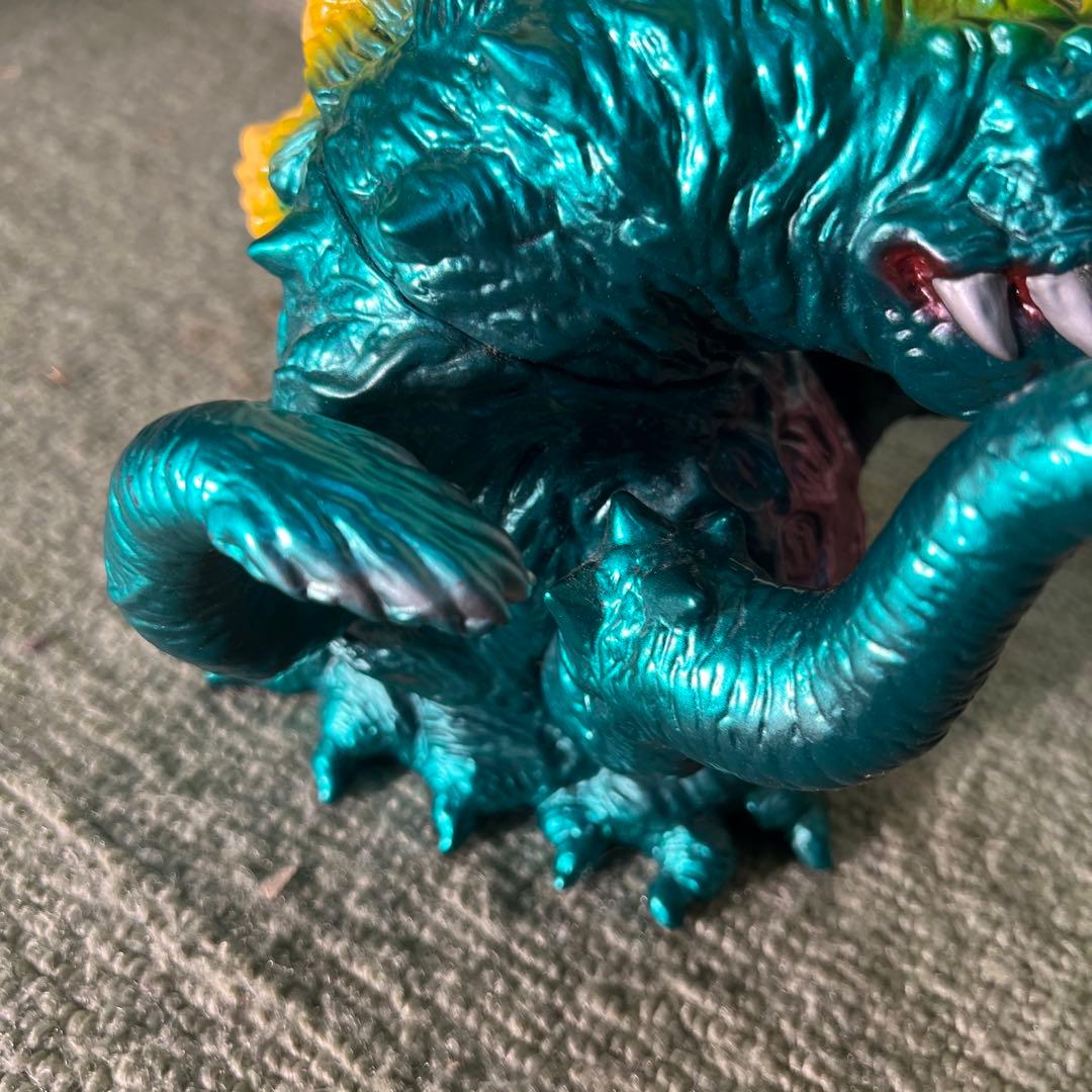 ファンクラブ限定「東宝怪獣ビオランテ」