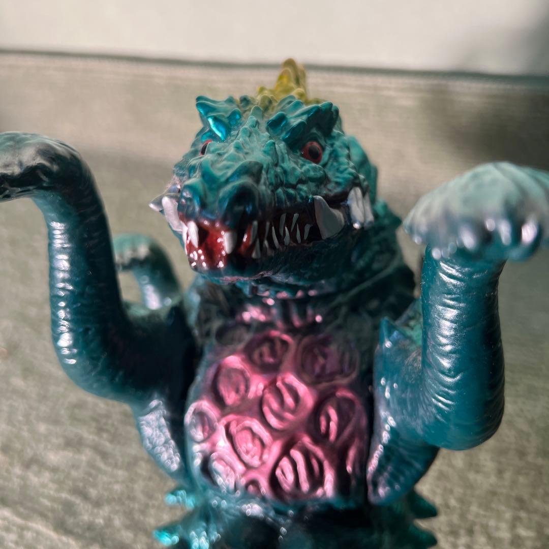 ファンクラブ限定「東宝怪獣ビオランテ」