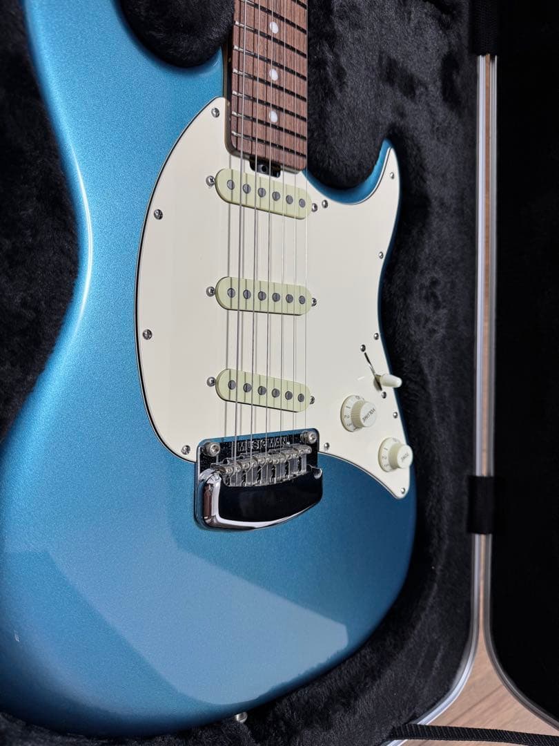 国内正規品　Musicman Cutlass VintageTurquoise