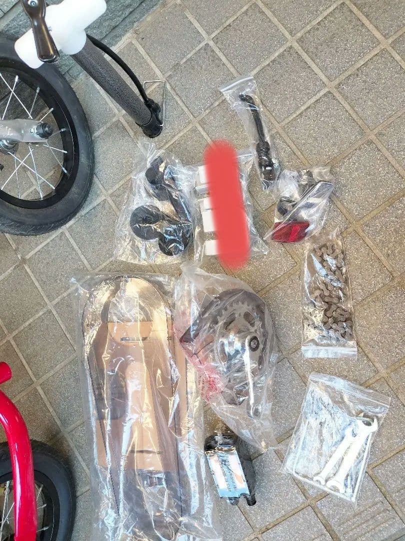 へんしんバイク2 赤 （新品未使用のペダル後付け専用工具付き）