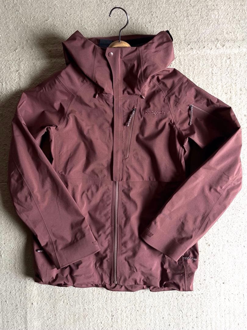 patagonia GORE-TEX ウィメンズ　アントラックドジャケット　新品