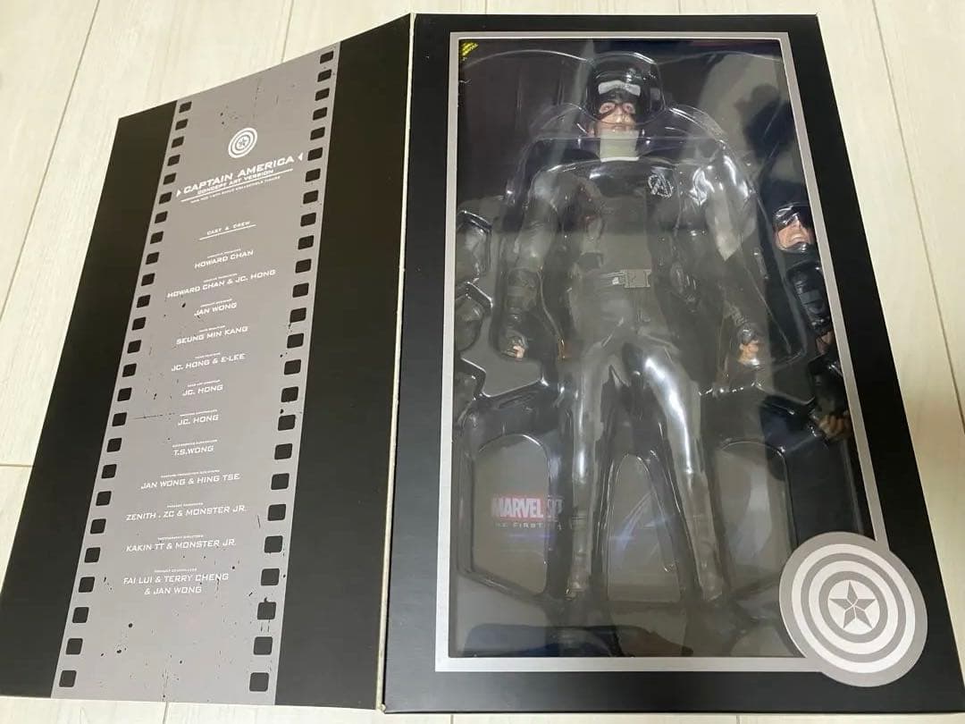 HOT TOYS キャプテン・アメリカ コンセプトアートバージョン
