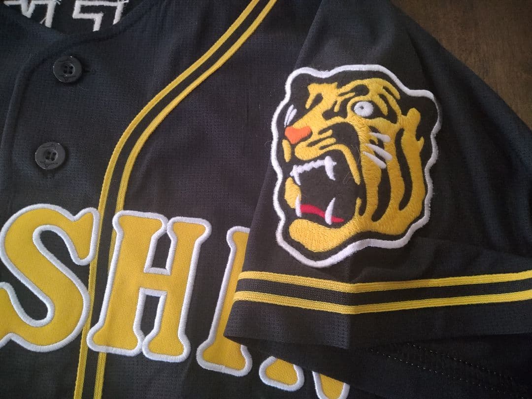 ☆プロフ内ユニホーム販売中☆ 阪神タイガースユニホーム ②金本知憲