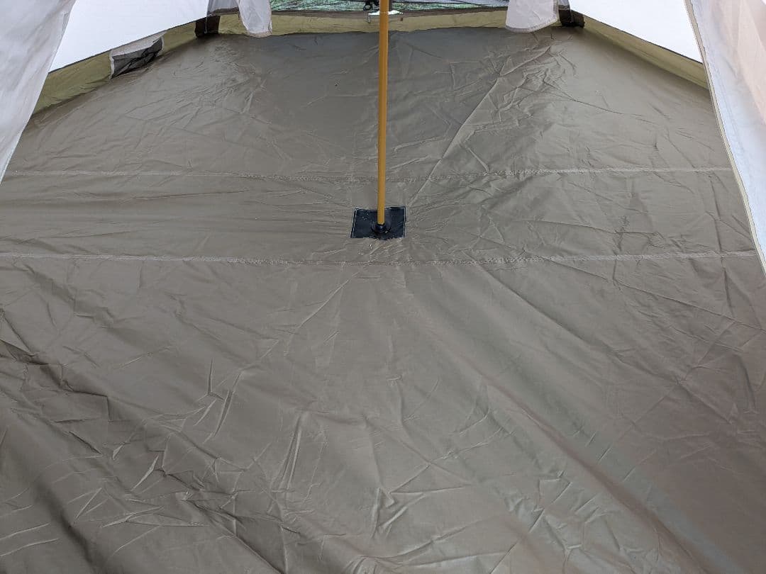 モンハンCAMPコラボ LOGOS ベースキャンプキット テント＆タープ