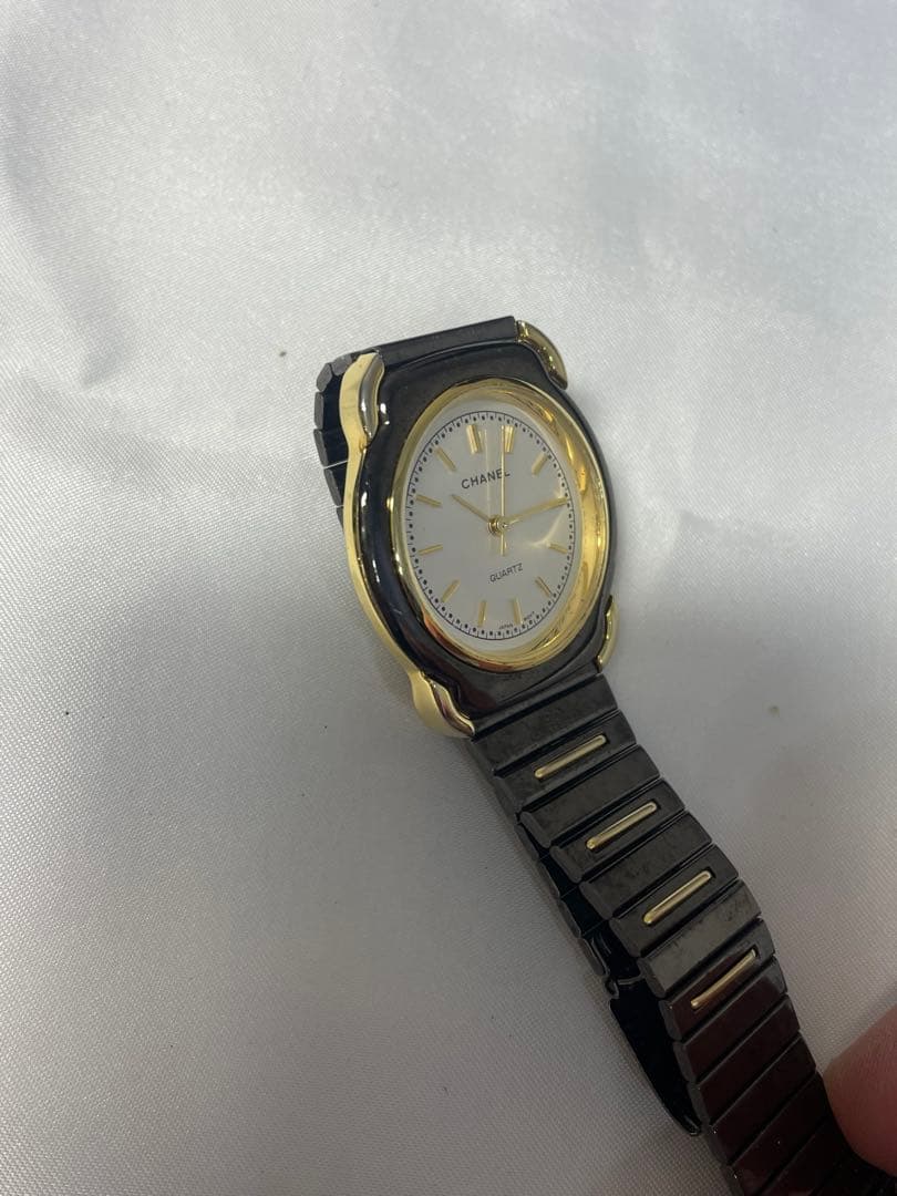 CHANEL クォーツ腕時計 ゴールド/ブラック ノベルティvintage香港製