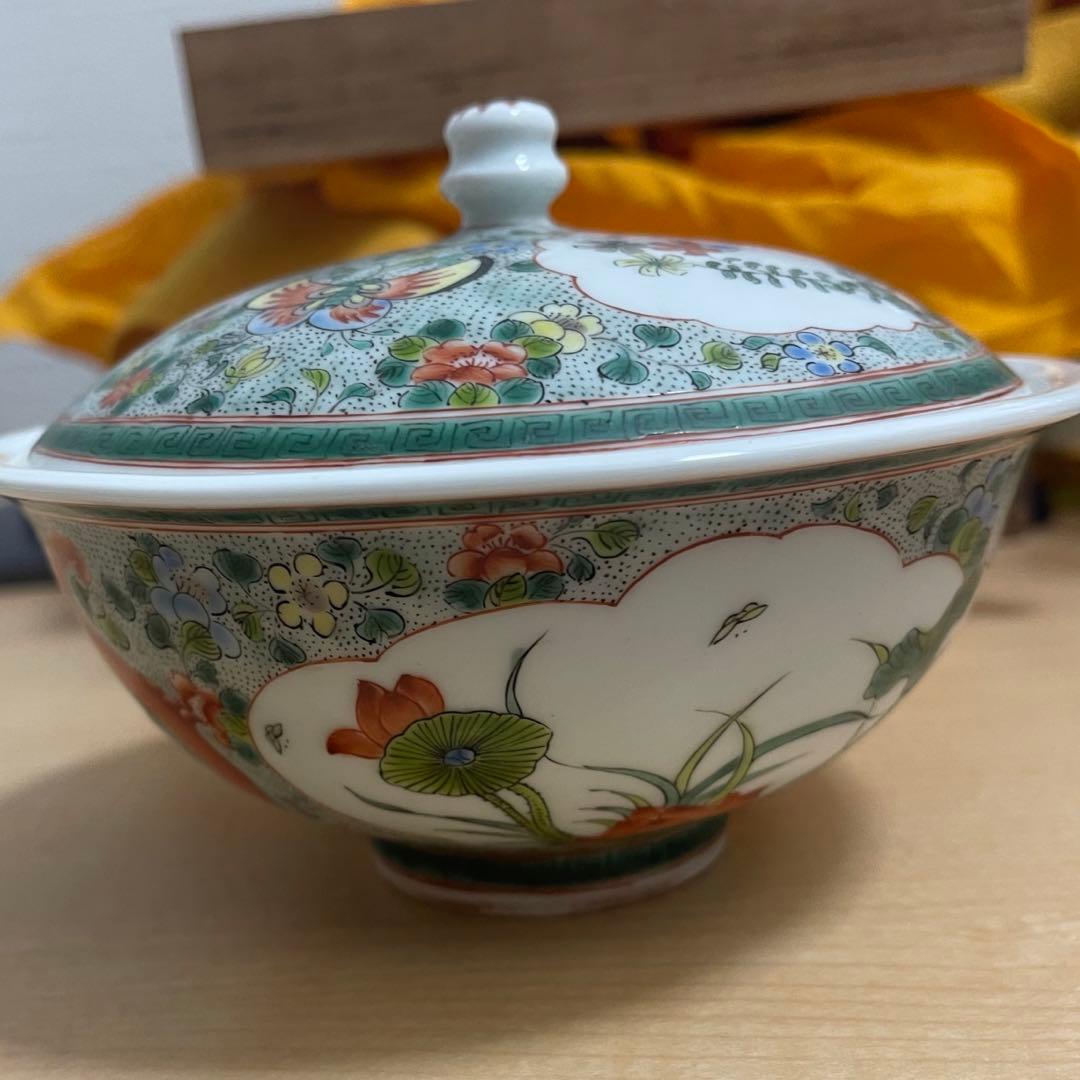 中国 清时代 茶碗 豆彩 花卉 龍紋【康熙年製在銘】古美術。