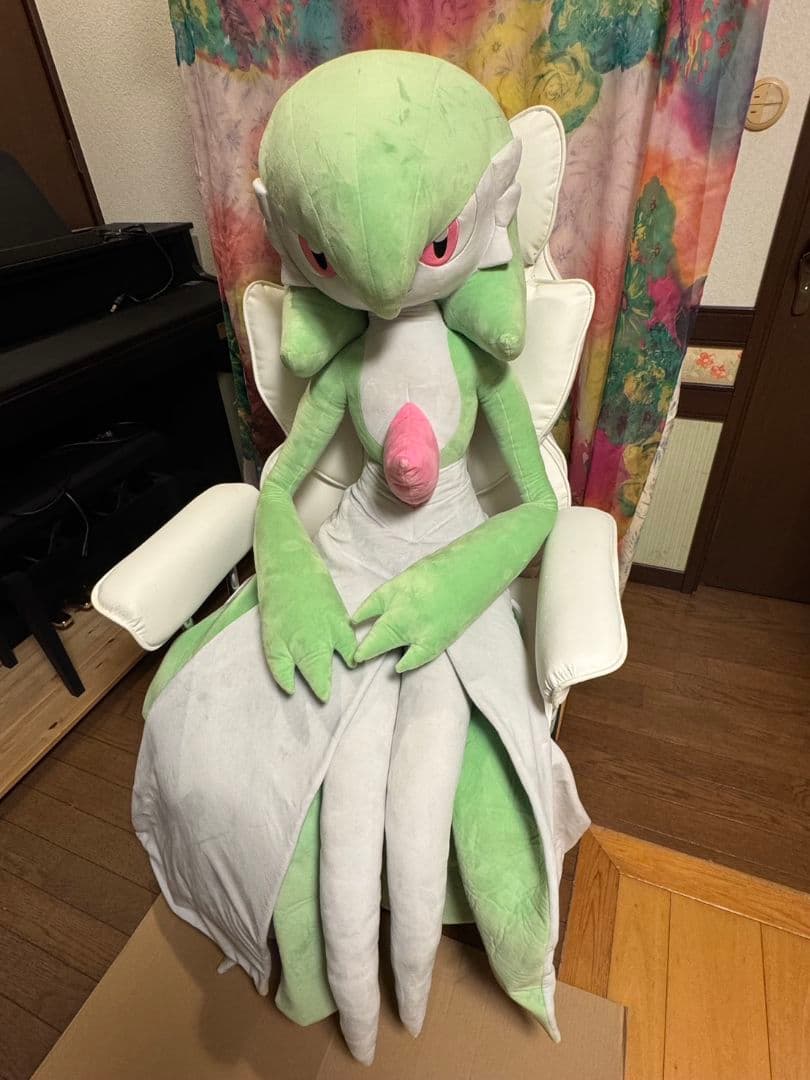 サーナイト　等身大ぬいぐるみ