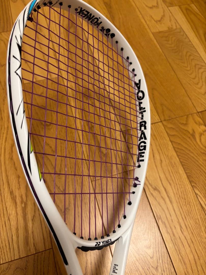 【美品】YONEX VOLTRAGE ボルトレイジ 7V STEER UXL1