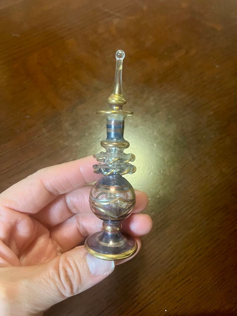 ヴェネチアガラス　香水瓶 セット　シックなデザイン