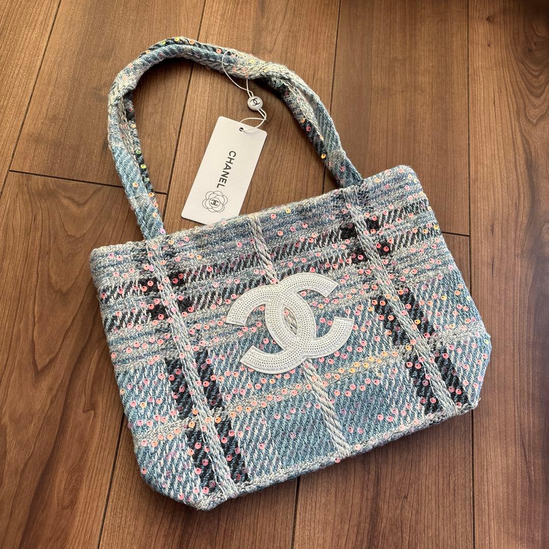CHANELツイードトートバッグ　水色