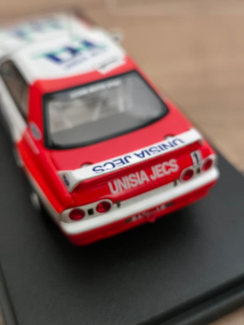 ユニシアジェックス GT-R 長谷見昌弘 直筆サイン入り 1/43 ミニカー