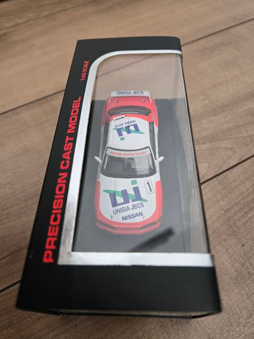 ユニシアジェックス GT-R 長谷見昌弘 直筆サイン入り 1/43 ミニカー