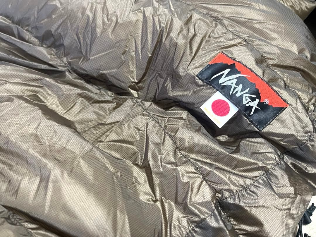 ナンガ　NANGA オーロラライト900DX