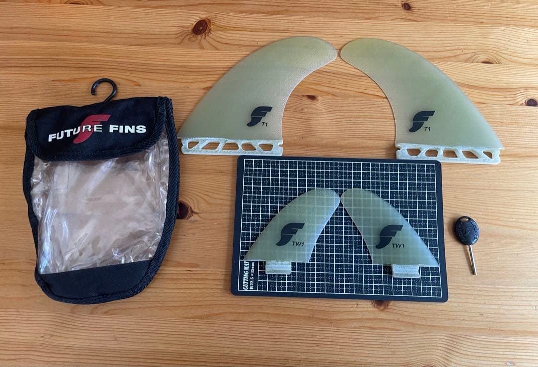 FUTURE TWINZER FINセット 収納ケース付き