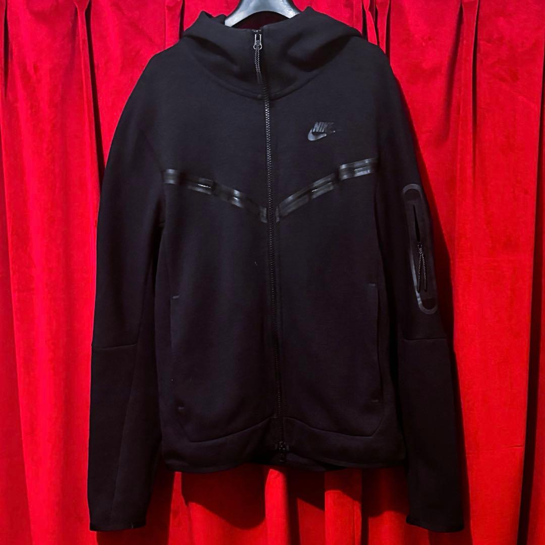 【廃盤・旧モデル】NIKE テックフリース フルジップ フーディ ブラック
