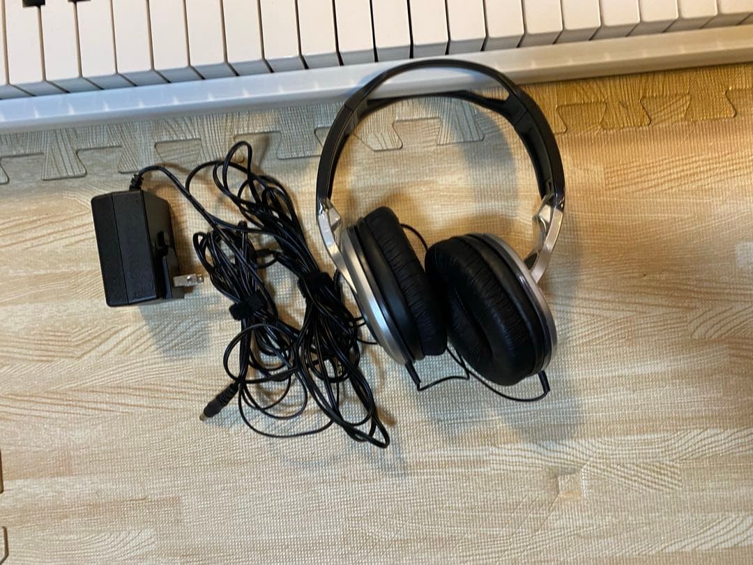 YAMAHA NP-32WH ピアノ風キーボード　ピアージェロ