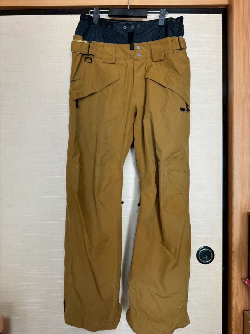 241(トゥーフォーワン)スノーボードウェアLサイズ