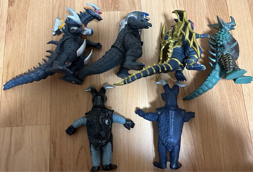 ウルトラマンDX怪獣　ソフビ36体　まとめ売り