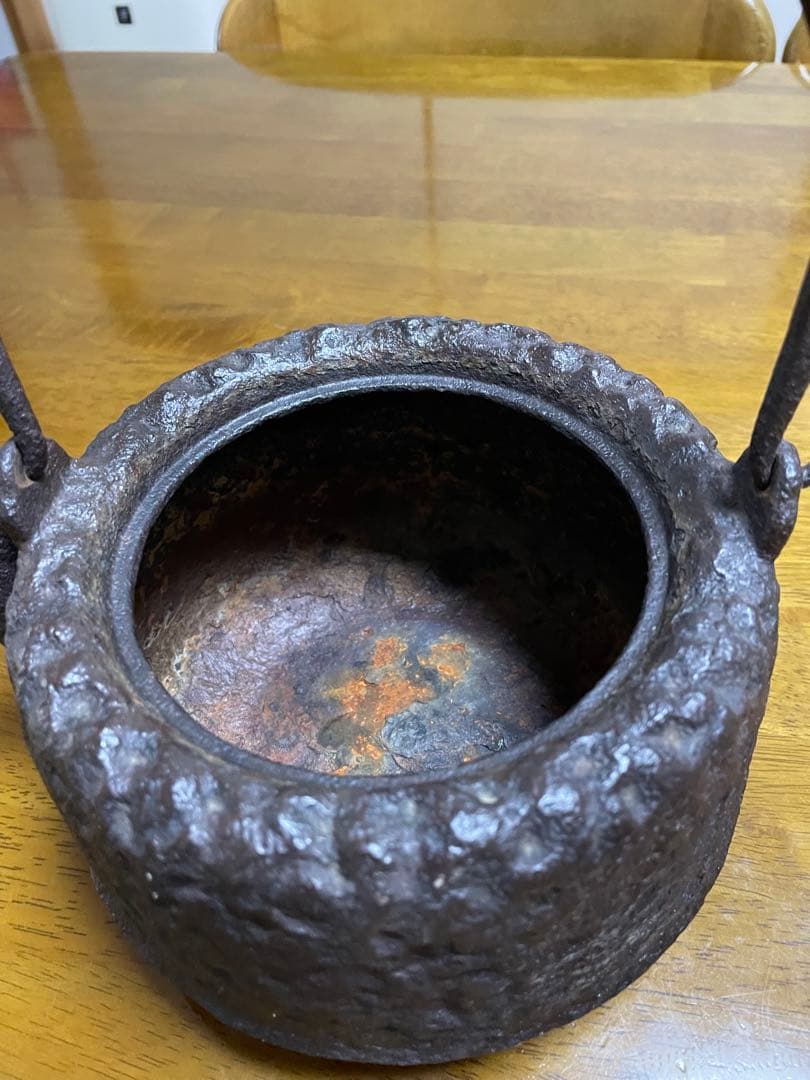 龍文堂　鉄瓶　岩肌道安形　胴横銘　1.5リットル