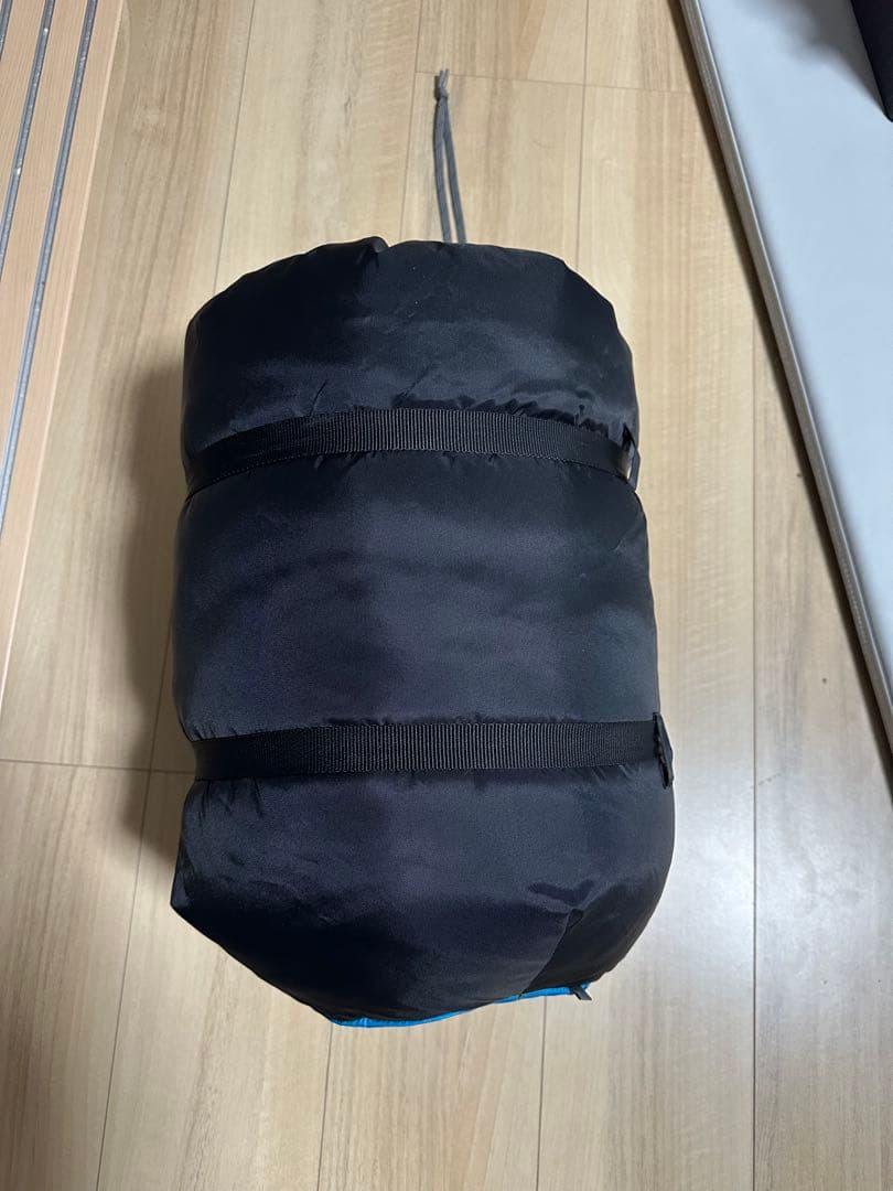 ISUKA Alpha Light 1300EX 寝袋