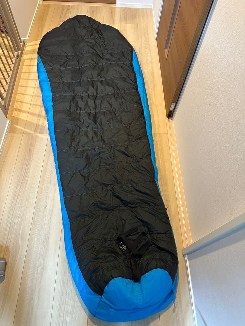 ISUKA Alpha Light 1300EX 寝袋