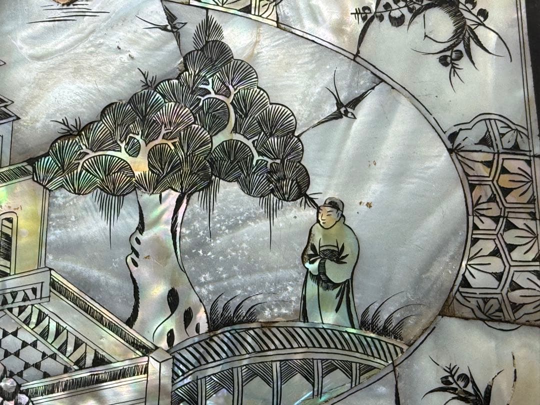 中国　清時代　螺鈿圖紅木箱　アンティーク　送料込み251108