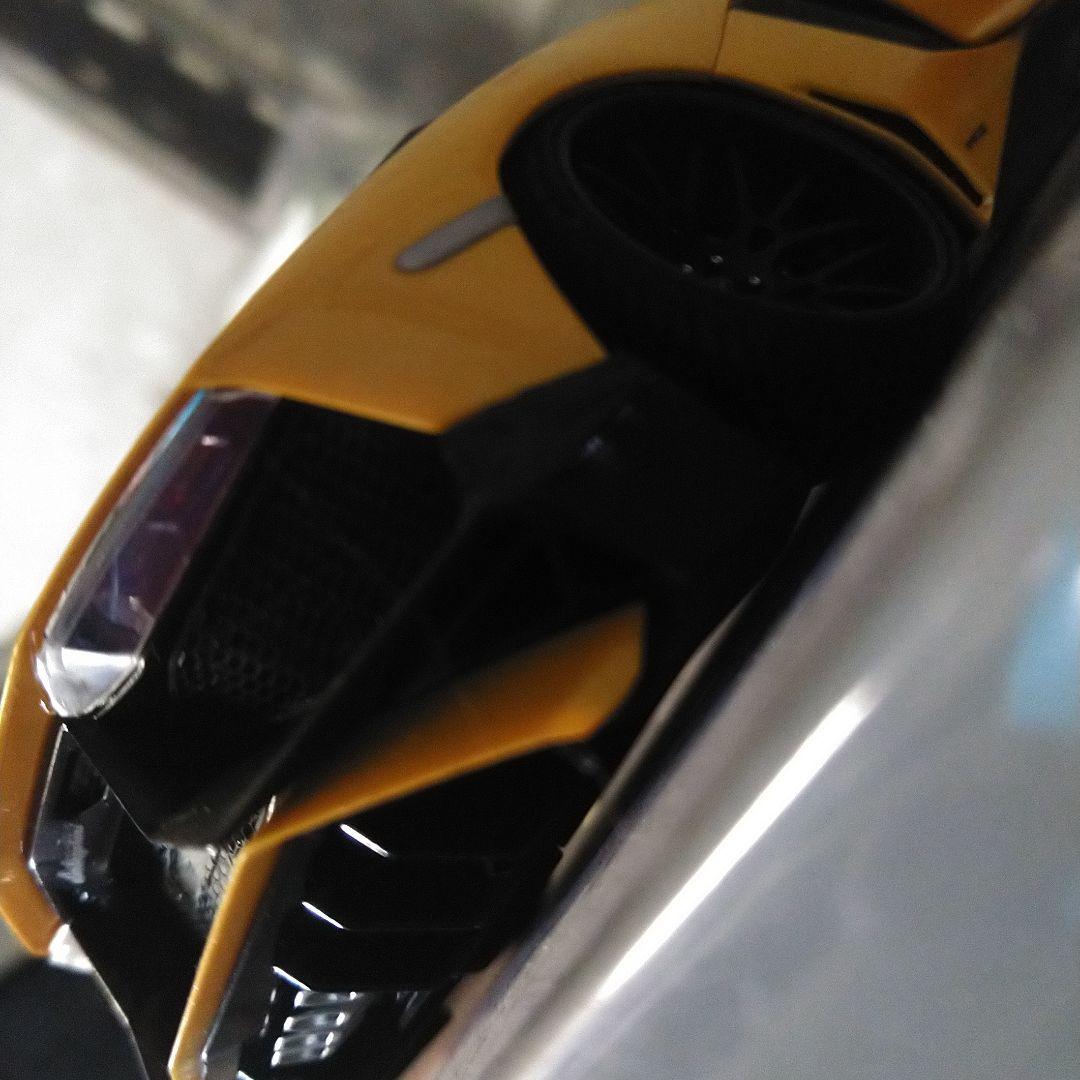 アオシマ1/24ランボルギーニアヴェンタドールSVプラモデル完成品