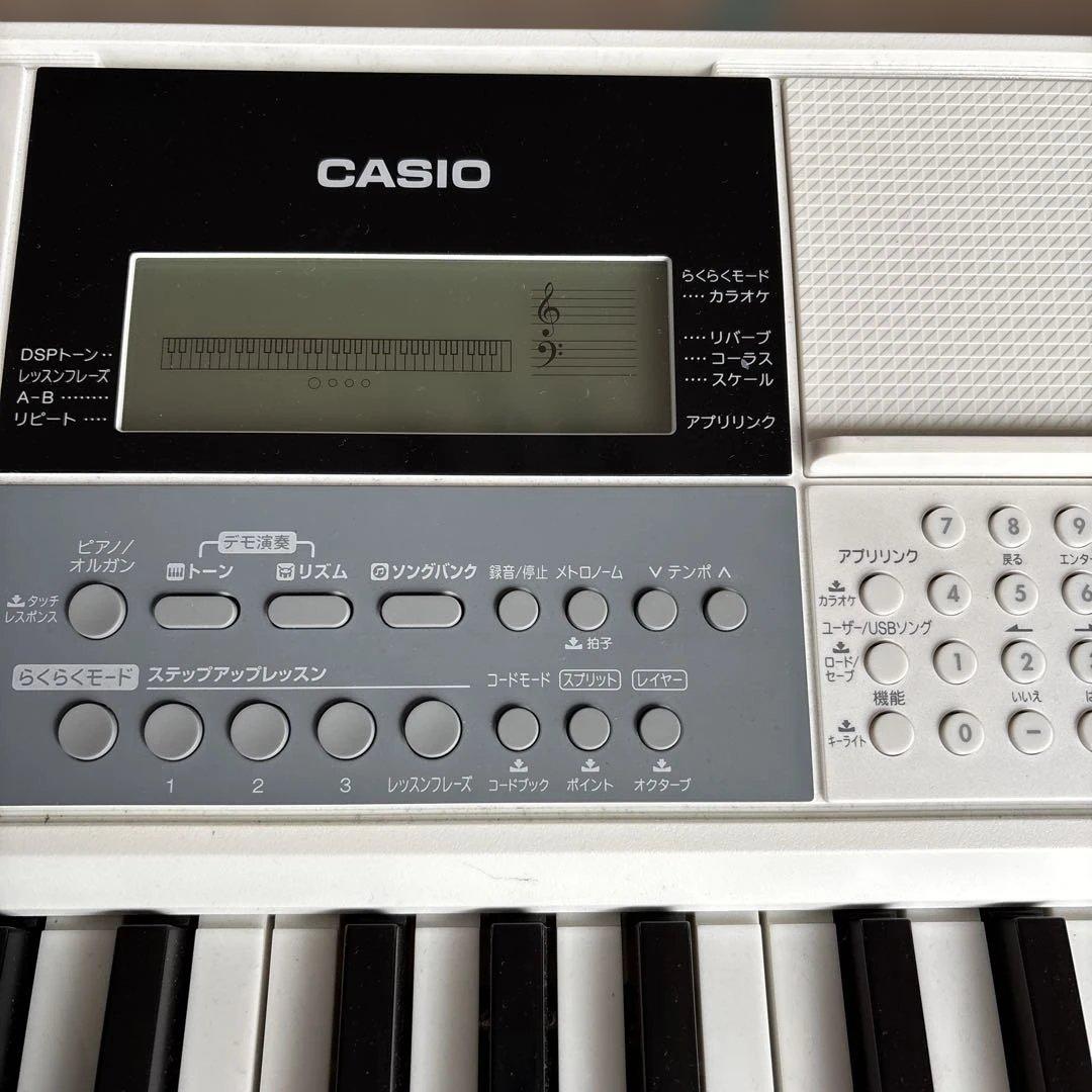 CASIO LK-516 61鍵電子キーボード