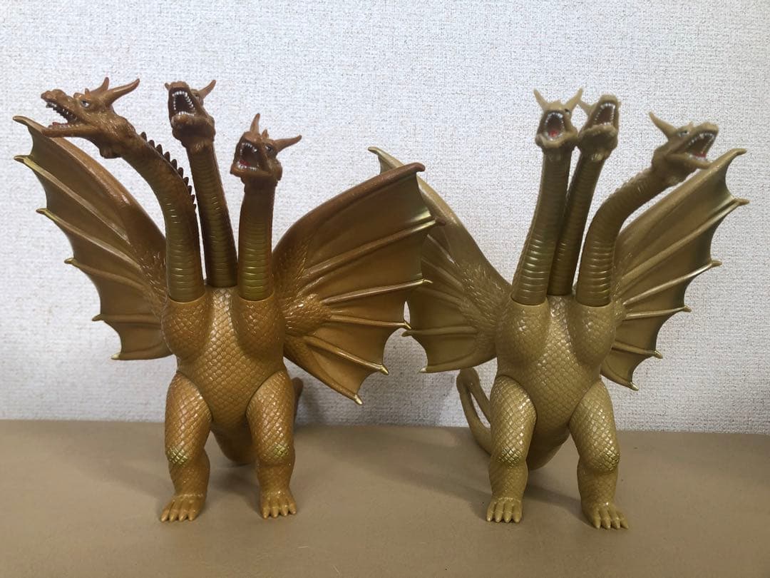 キングギドラ ゴールドフィギュア⭐️レア色違い⭐️貴重な2本つの⭐️歴代怪獣ボックス版