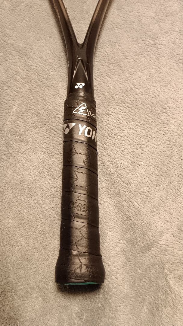 YONEX ボルトレイジ　8V テニスラケット UL1