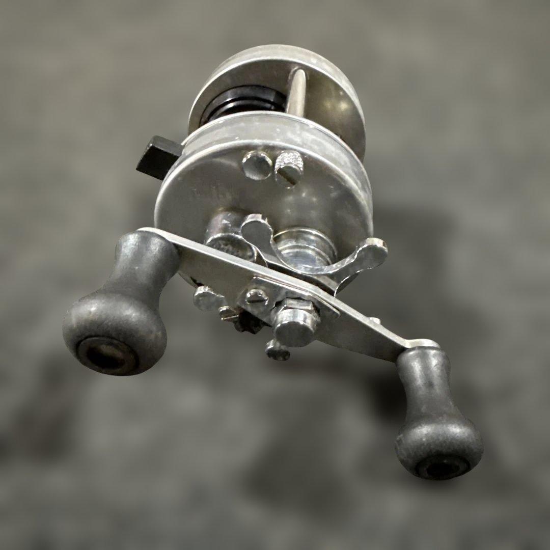 ABU Ambassadeur 1500C IAR ベイトリール / アブ