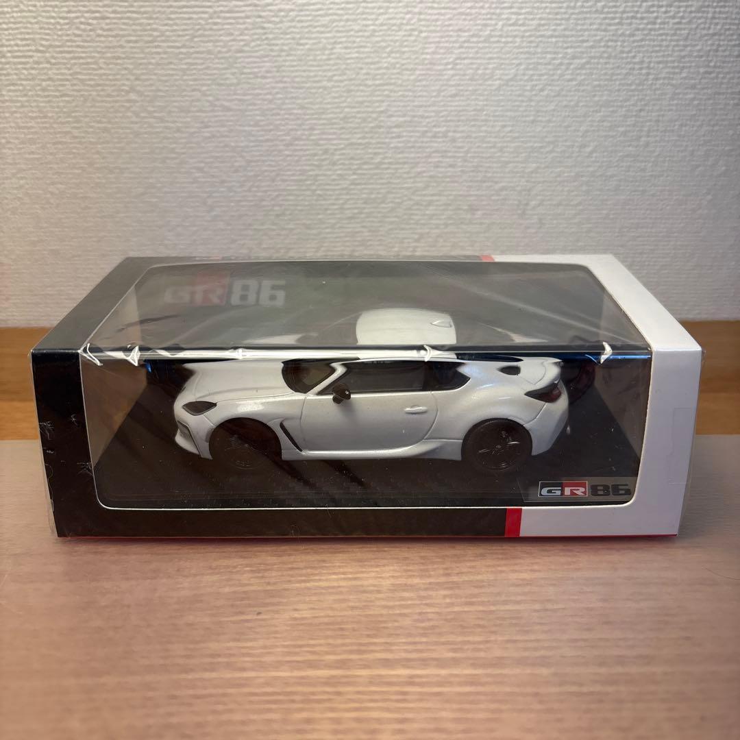 spark スパーク トヨタ　GR86 1/43 ミニカー　ホワイト　gr86