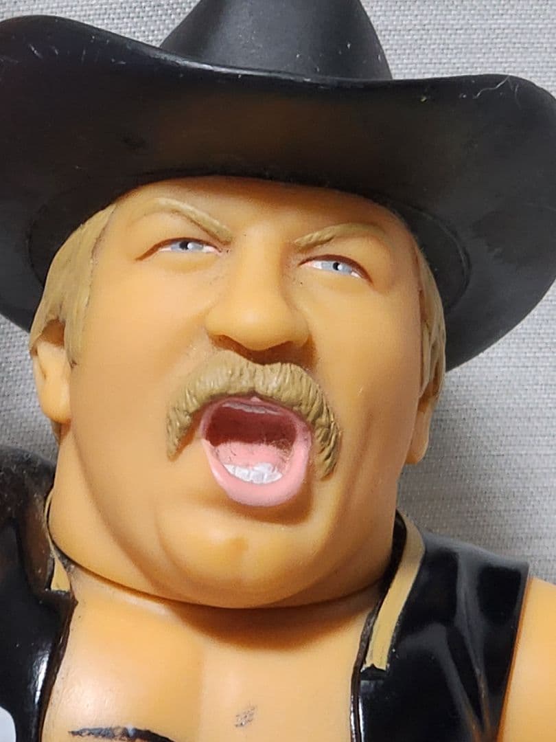 スタン・ハンセン直筆サイン入りフィギュア