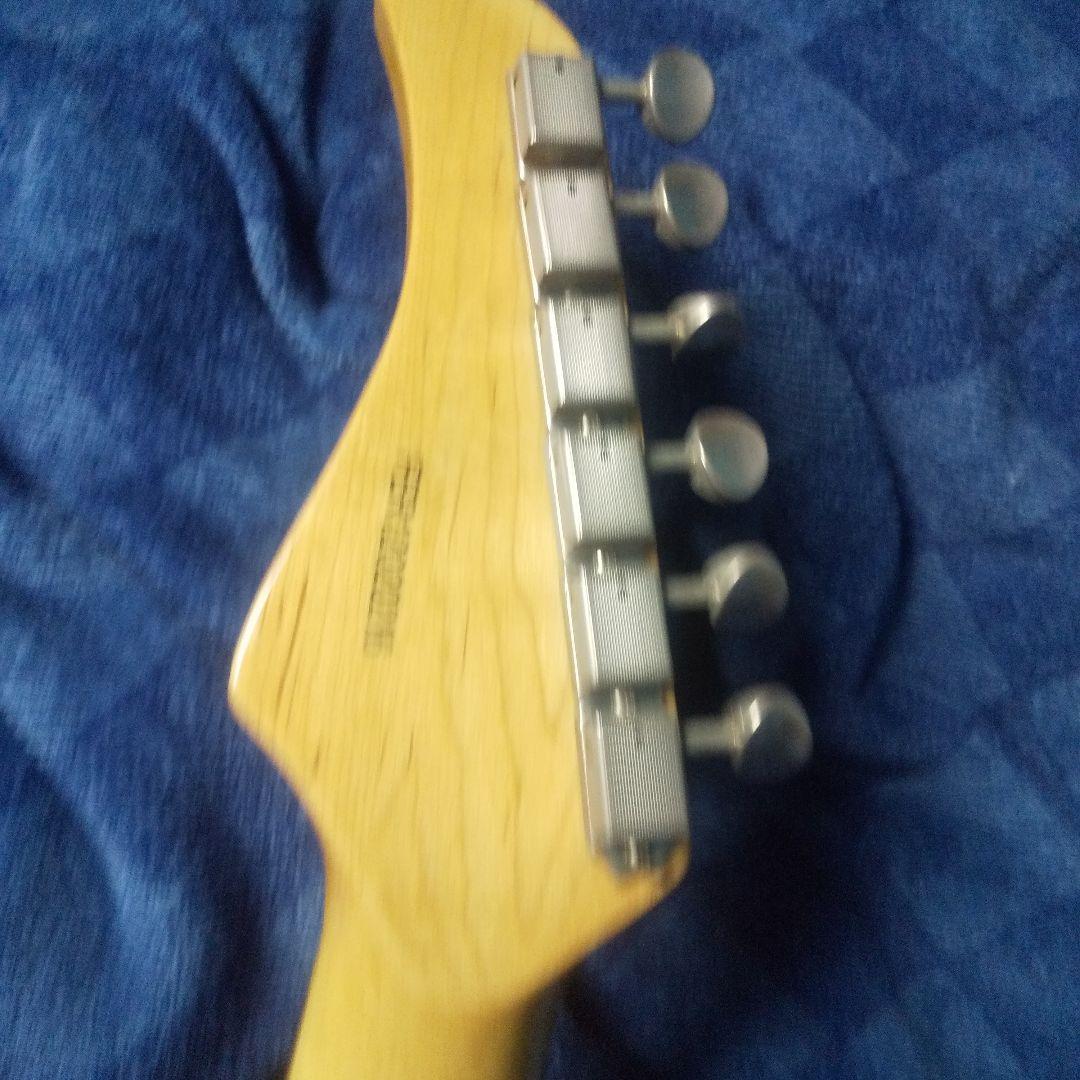 FERNANDES ホワイトエレキギター